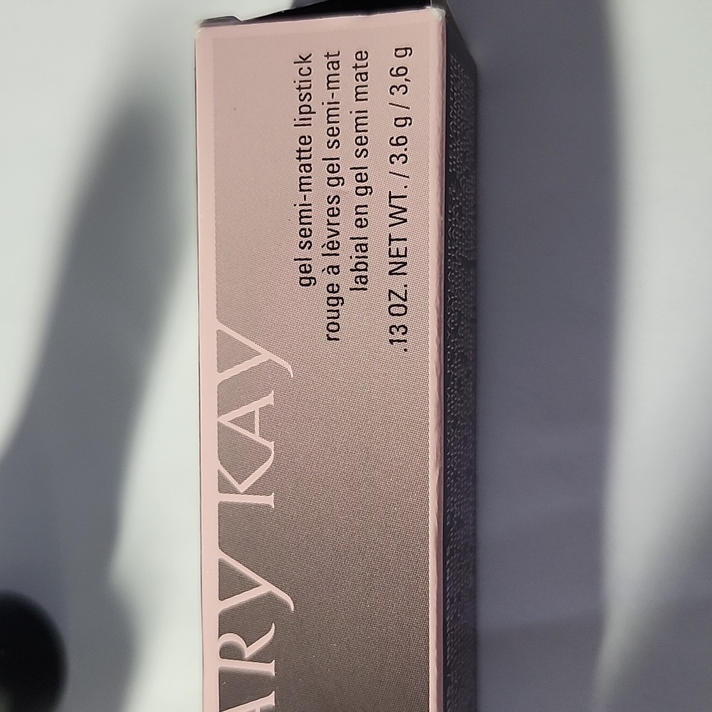 Mary Kay - Picture 2 of 3